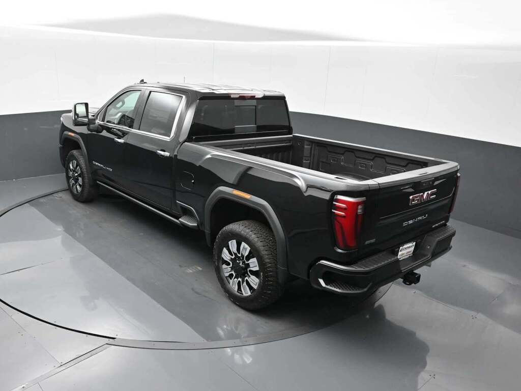 2025 GMC Sierra 2500HD Denali