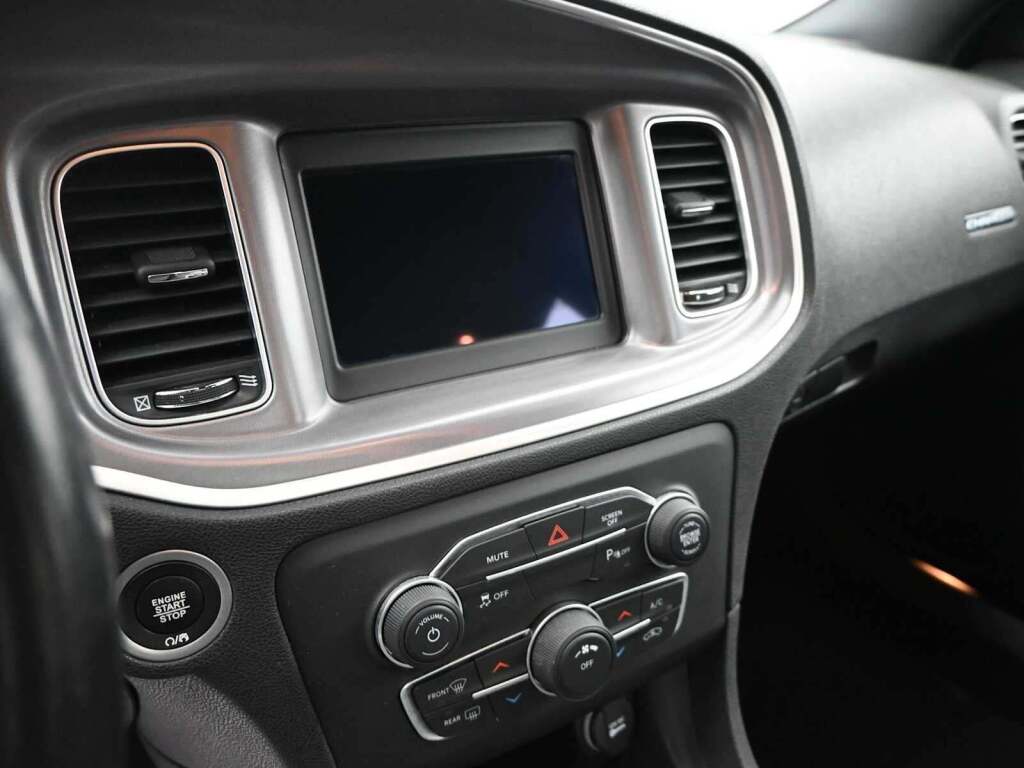 2020 Dodge Charger SXT RWD