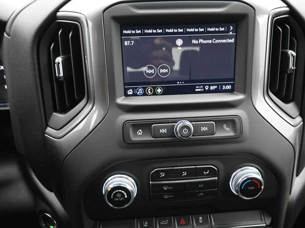 2025 GMC Sierra 2500HD Pro