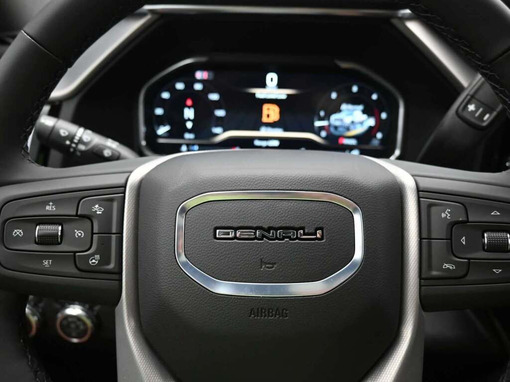 2025 GMC Sierra 2500HD Denali