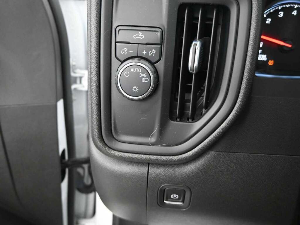 2023 Chevrolet Silverado 1500 WT