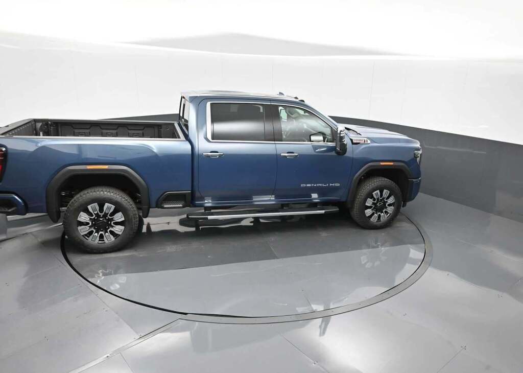 2025 GMC Sierra 2500HD Denali
