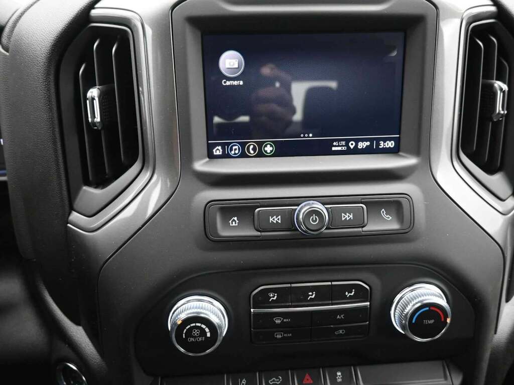 2025 GMC Sierra 2500HD Pro