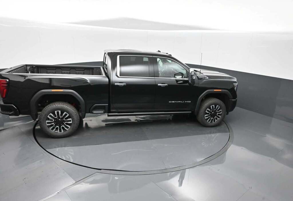 2025 GMC Sierra 2500HD Denali Ultimate