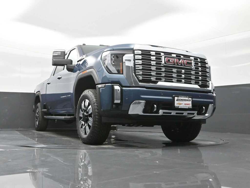 2025 GMC Sierra 2500HD Denali