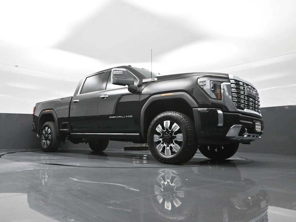 2025 GMC Sierra 2500HD Denali