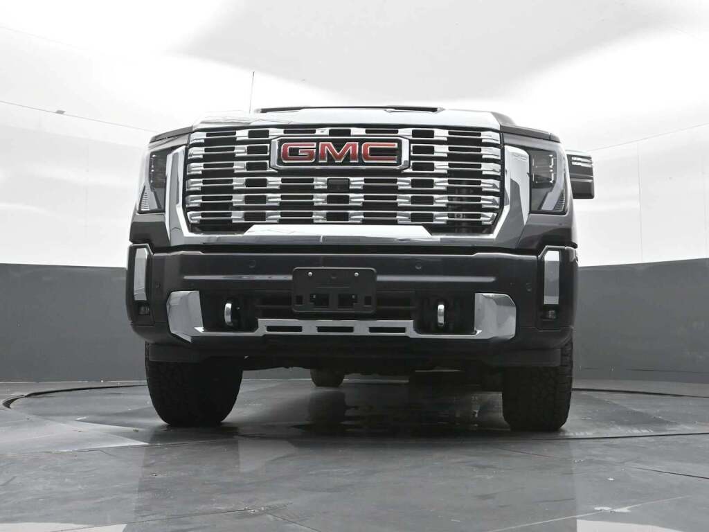 2025 GMC Sierra 2500HD Denali