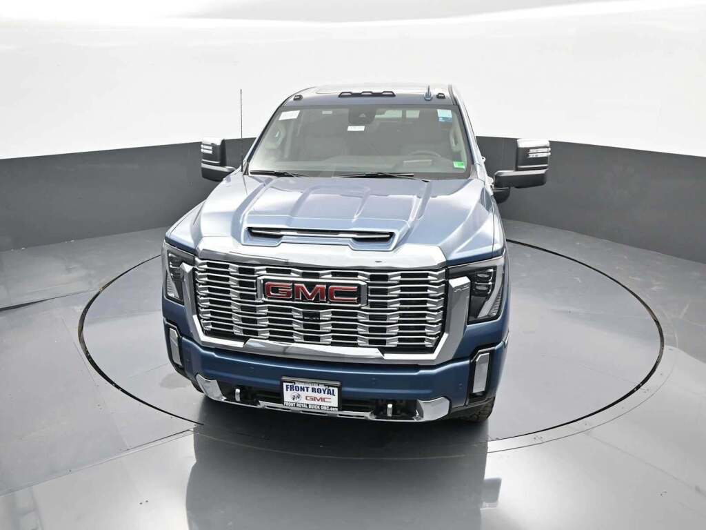 2025 GMC Sierra 2500HD Denali