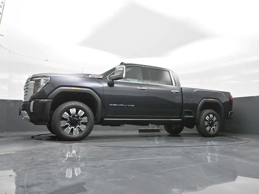 2025 GMC Sierra 2500HD Denali