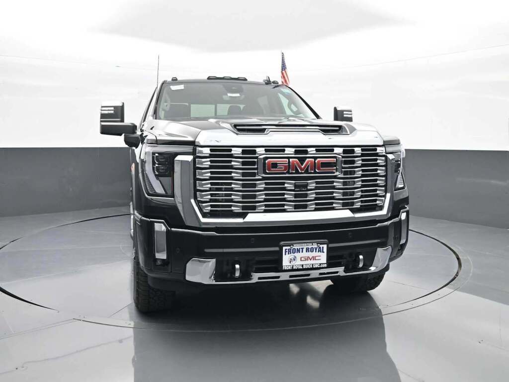 2025 GMC Sierra 2500HD Denali