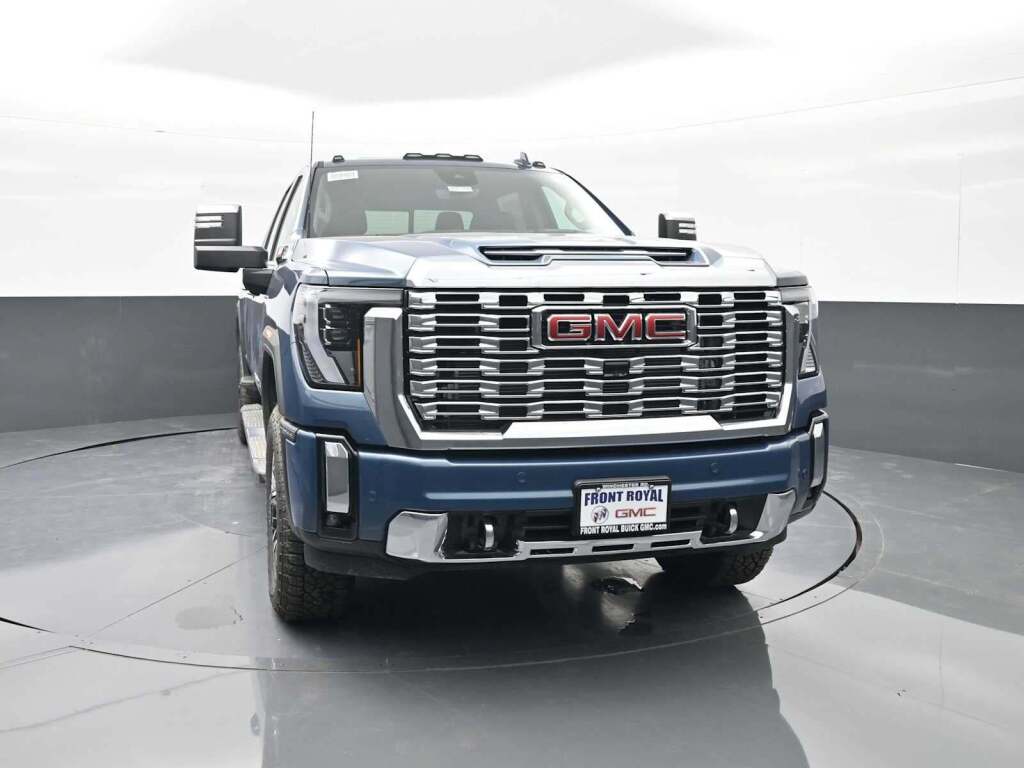2025 GMC Sierra 2500HD Denali
