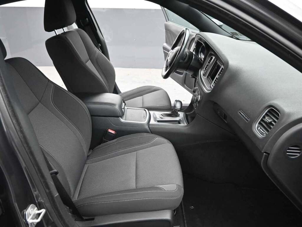 2020 Dodge Charger SXT RWD