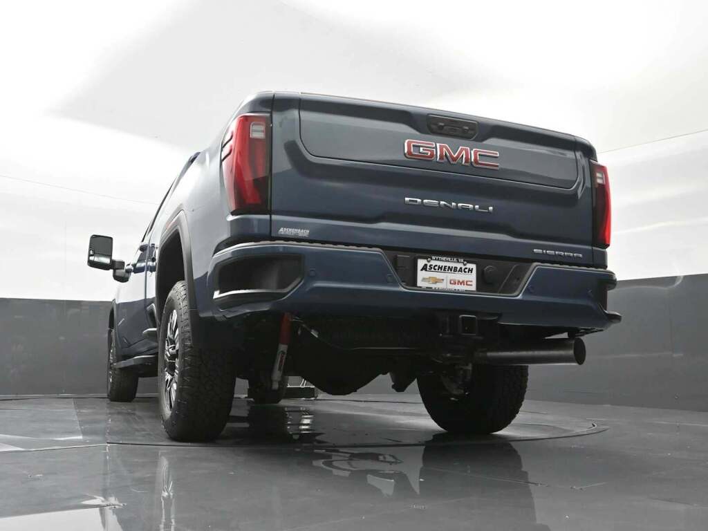 2025 GMC Sierra 2500HD Denali