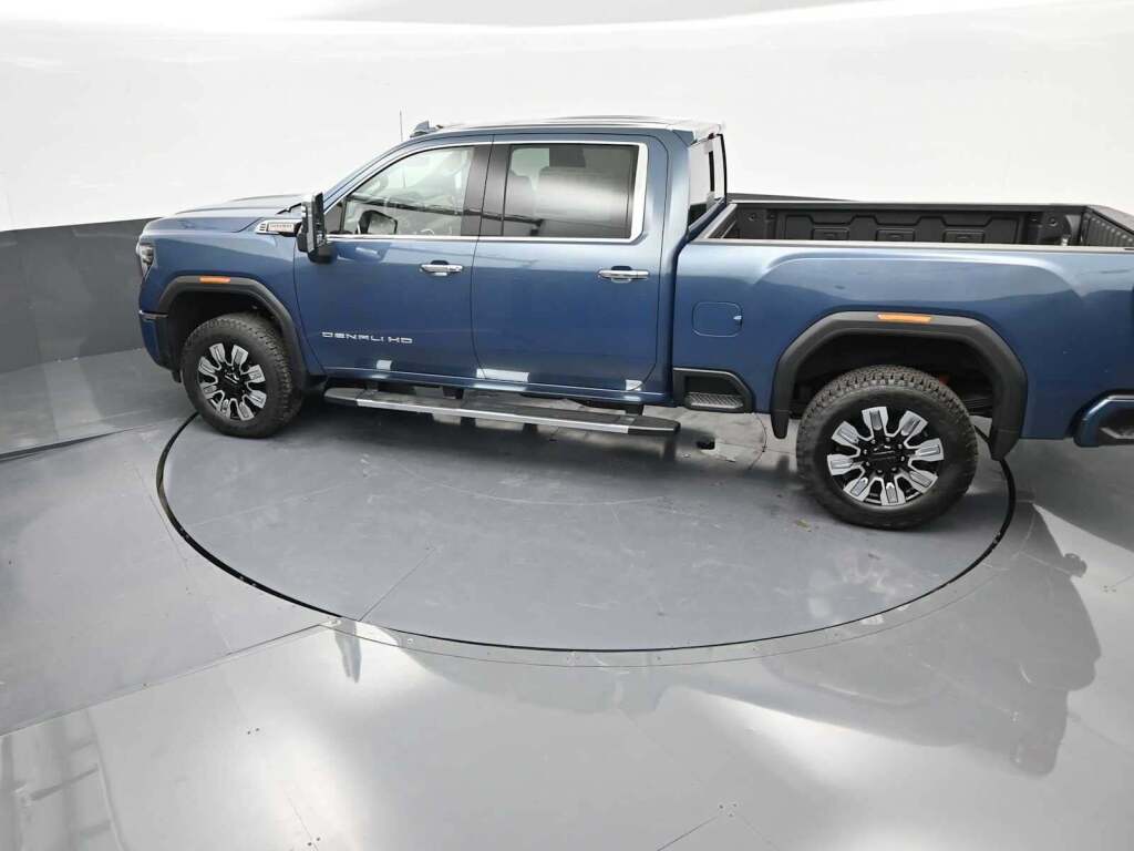 2025 GMC Sierra 2500HD Denali