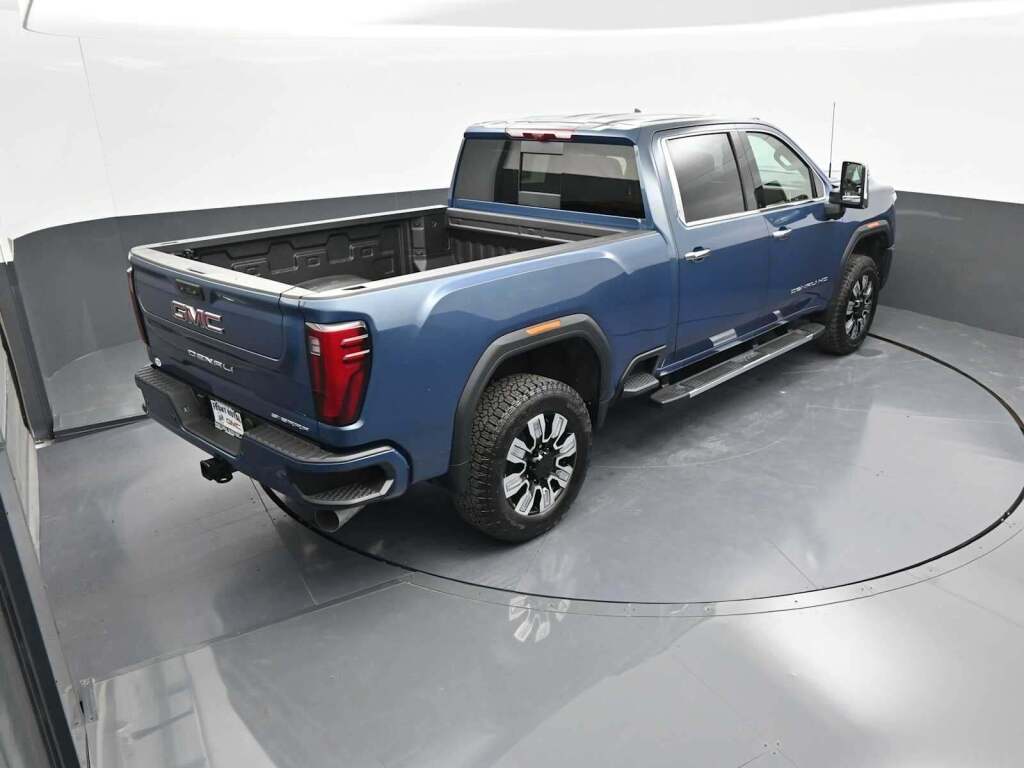 2025 GMC Sierra 2500HD Denali
