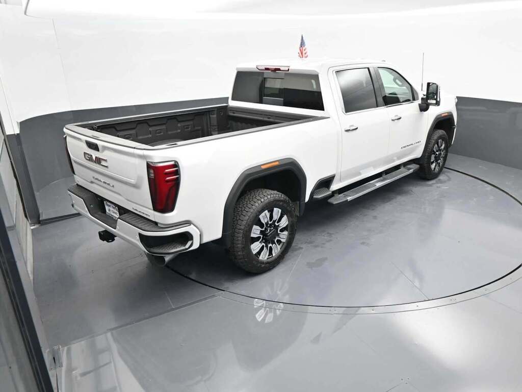 2025 GMC Sierra 2500HD Denali