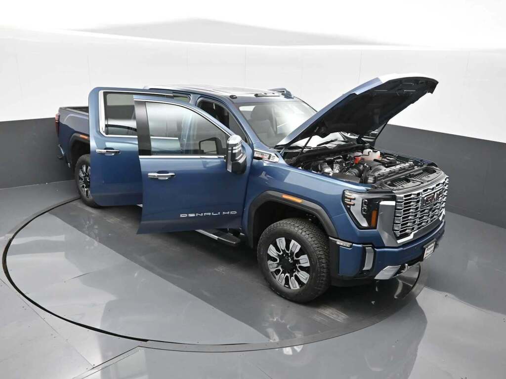 2025 GMC Sierra 2500HD Denali