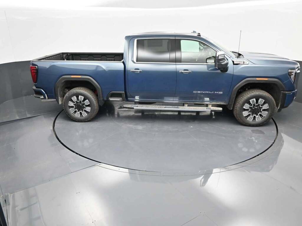 2025 GMC Sierra 2500HD Denali