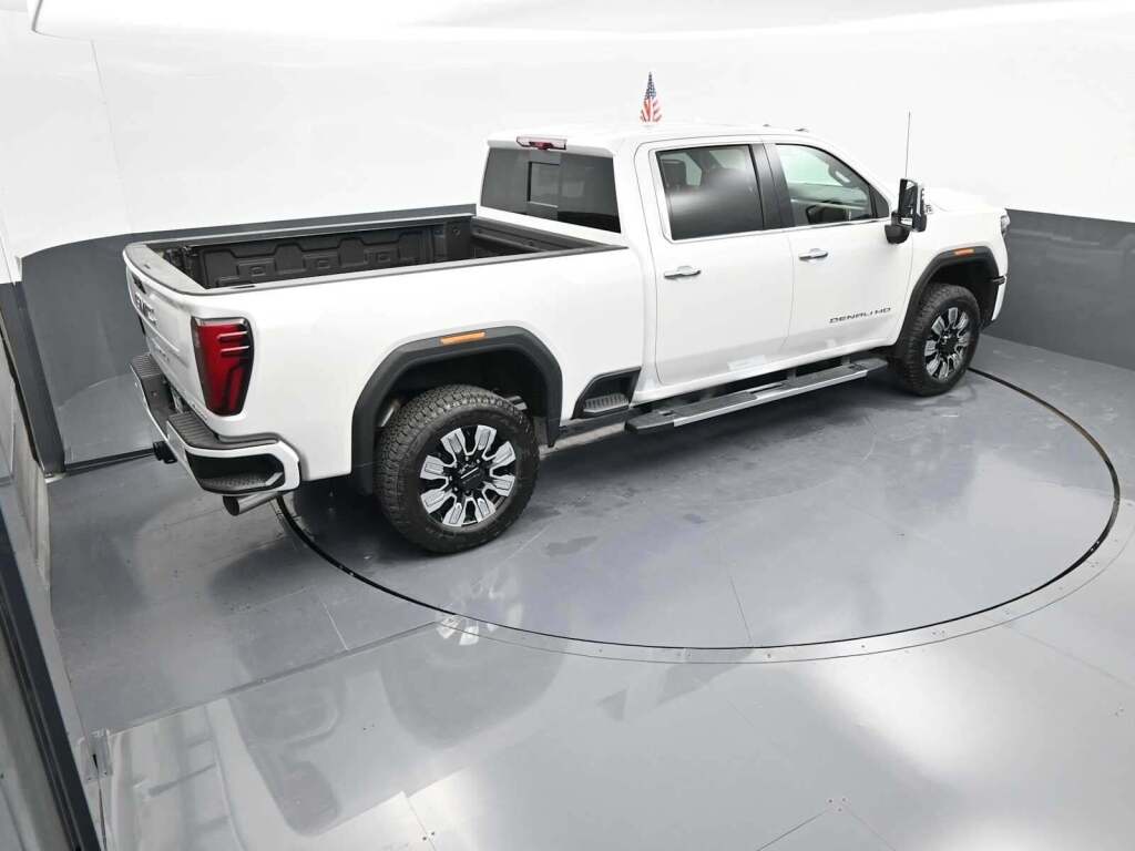 2025 GMC Sierra 2500HD Denali