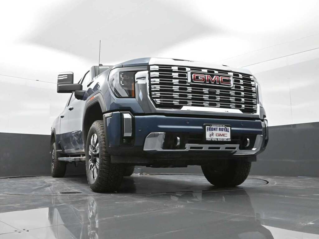 2025 GMC Sierra 2500HD Denali