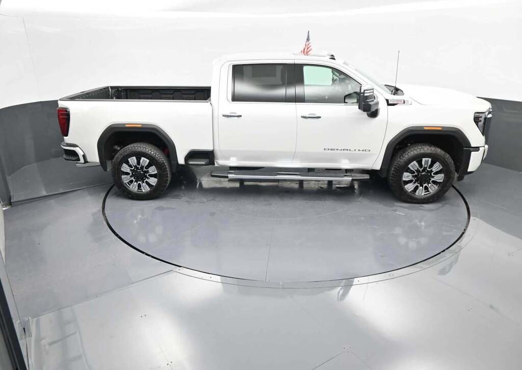 2025 GMC Sierra 2500HD Denali