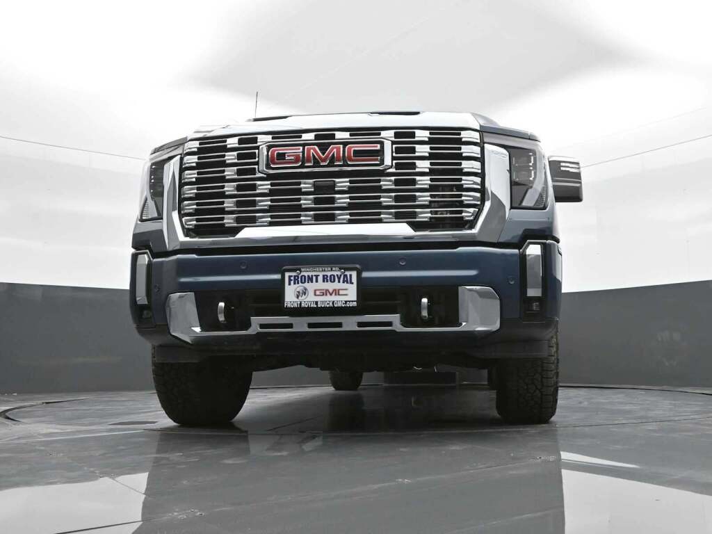 2025 GMC Sierra 2500HD Denali