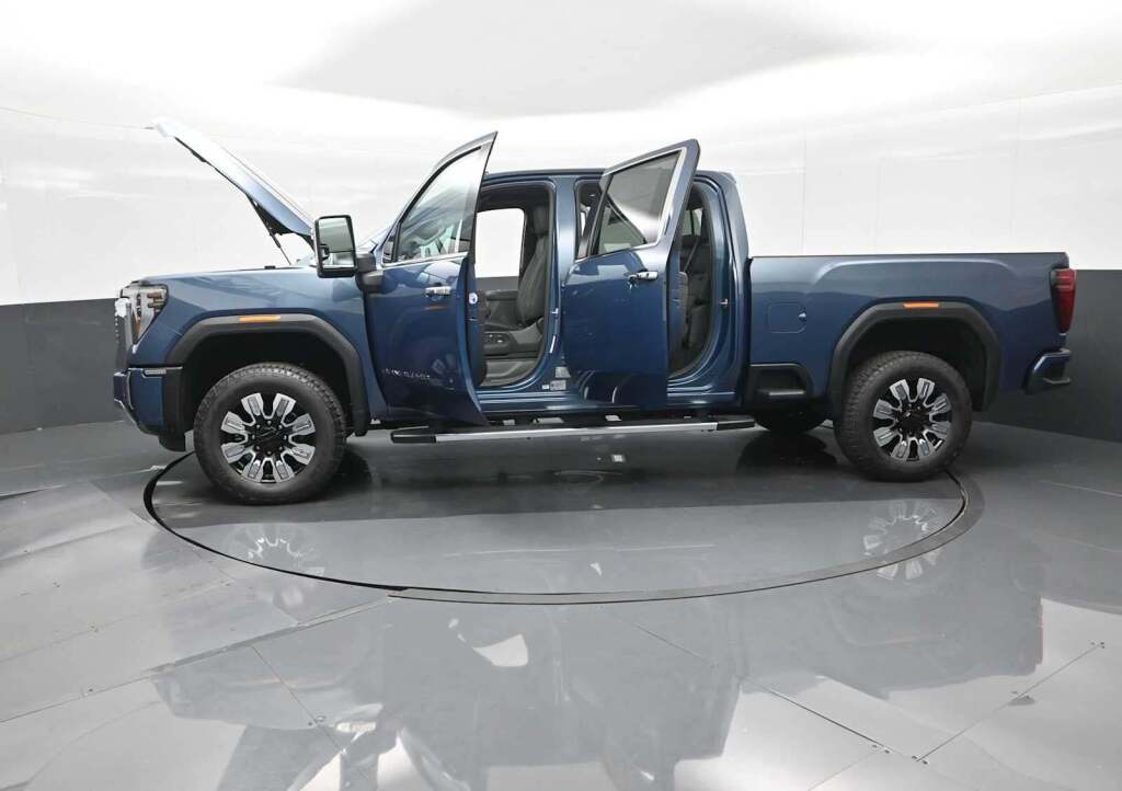 2025 GMC Sierra 2500HD Denali