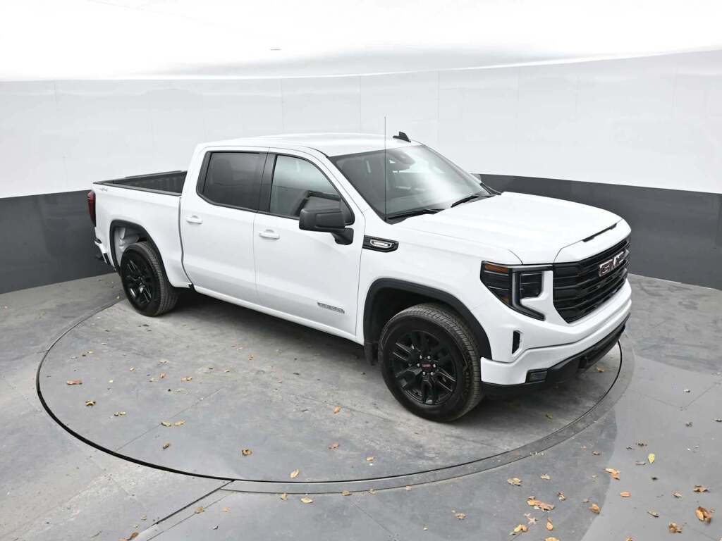 2025 GMC Sierra 1500 Elevation
