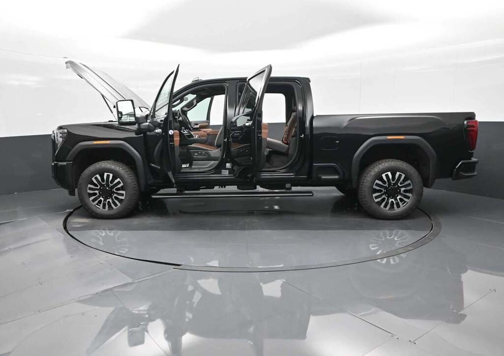 2025 GMC Sierra 2500HD Denali Ultimate