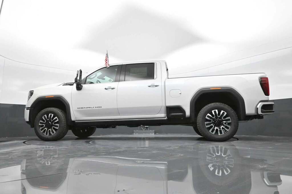2025 GMC Sierra 2500HD Denali Ultimate