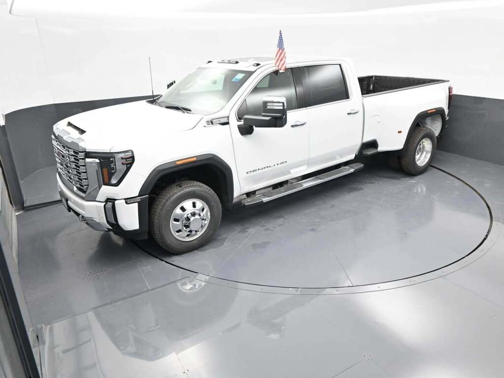 2025 GMC Sierra 3500HD Denali