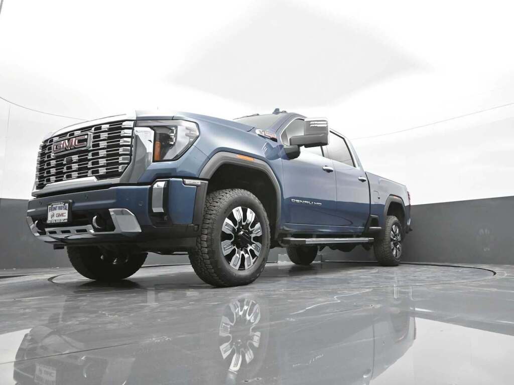 2025 GMC Sierra 2500HD Denali
