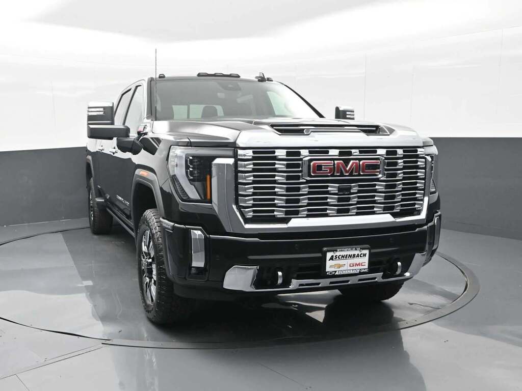 2025 GMC Sierra 2500HD Denali