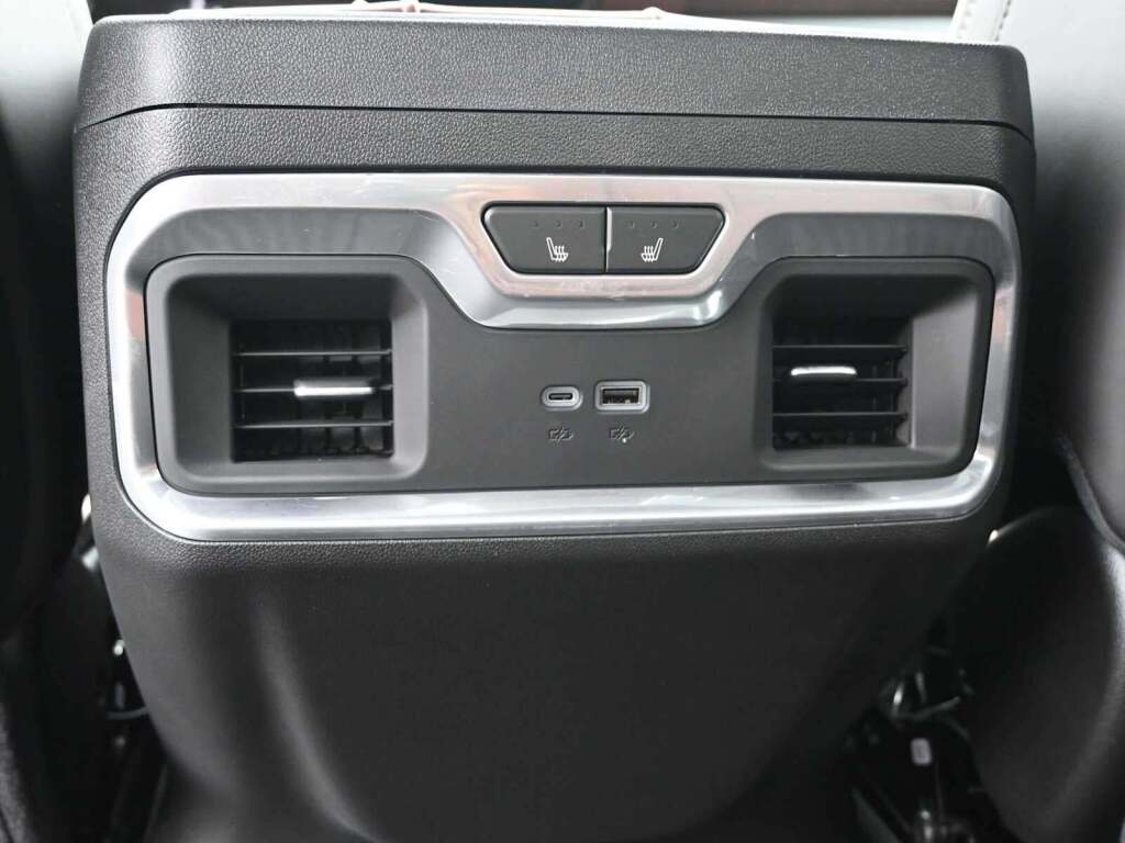 2025 GMC Sierra 2500HD Denali Ultimate