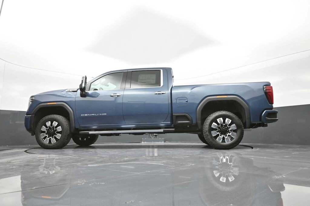 2025 GMC Sierra 2500HD Denali