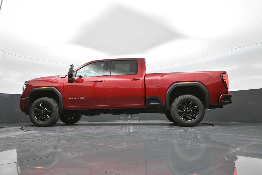 2025 GMC Sierra 2500HD AT4