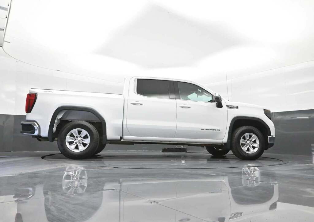 2023 GMC Sierra 1500 SLE