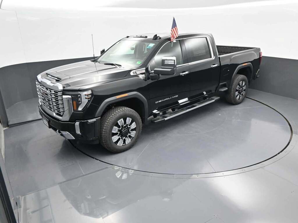 2025 GMC Sierra 2500HD Denali