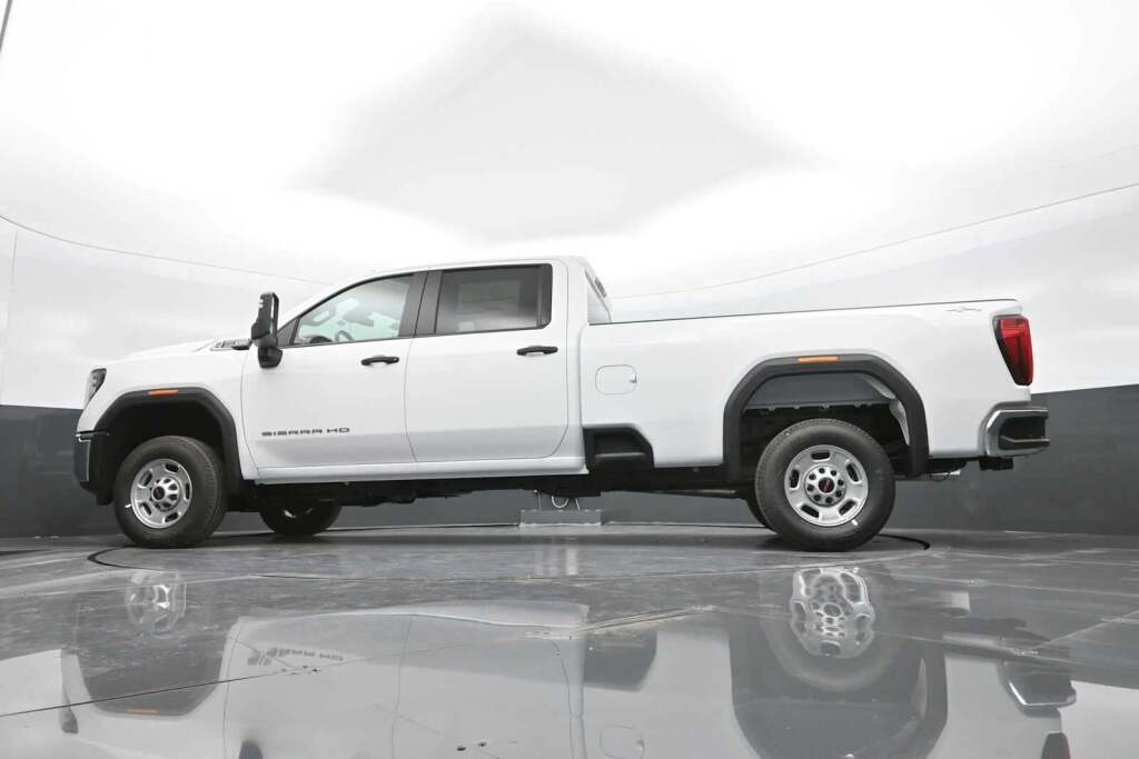 2025 GMC Sierra 2500HD Pro