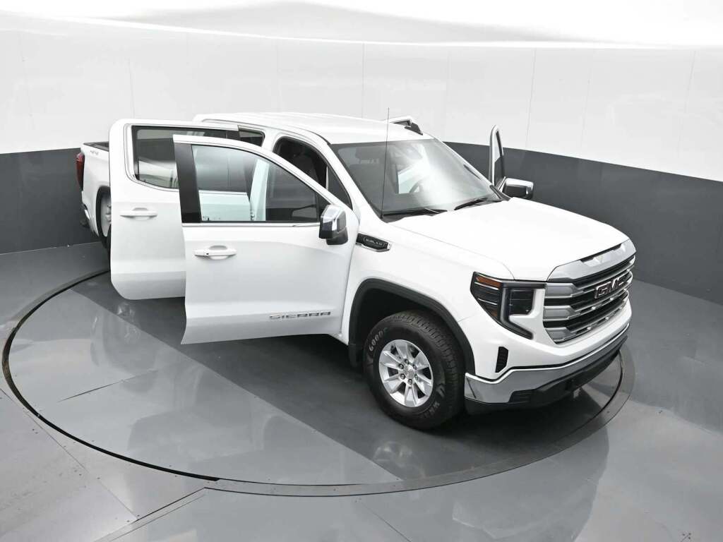 2023 GMC Sierra 1500 SLE