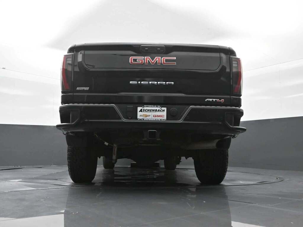 2024 GMC Sierra 2500HD AT4
