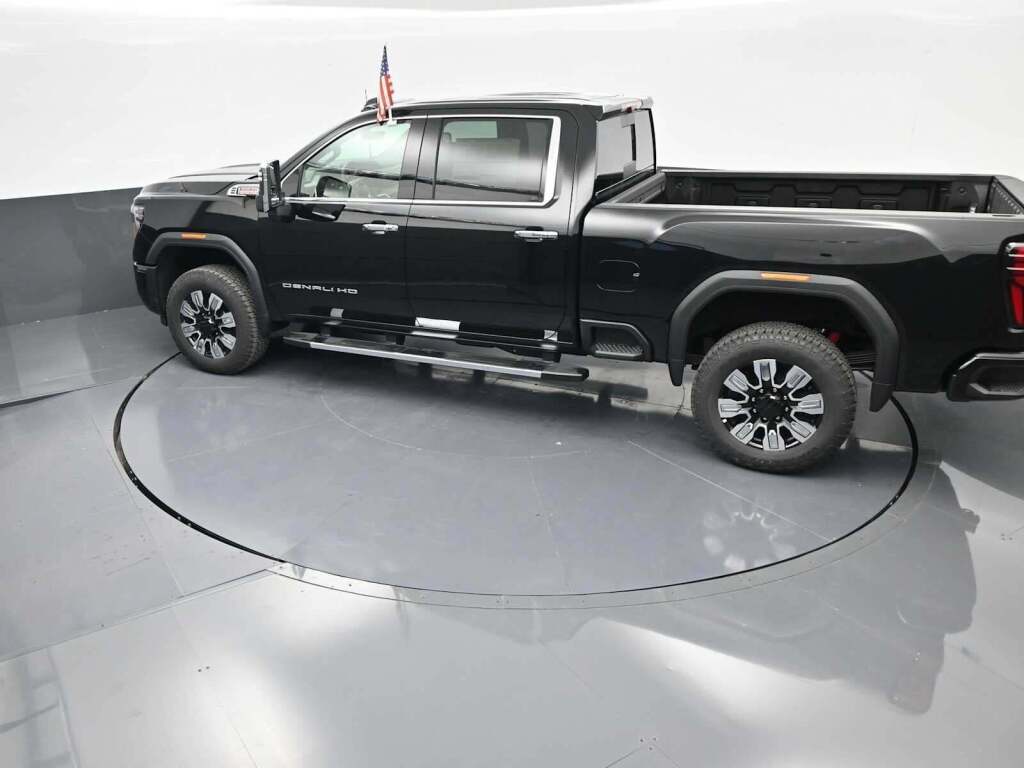 2025 GMC Sierra 2500HD Denali