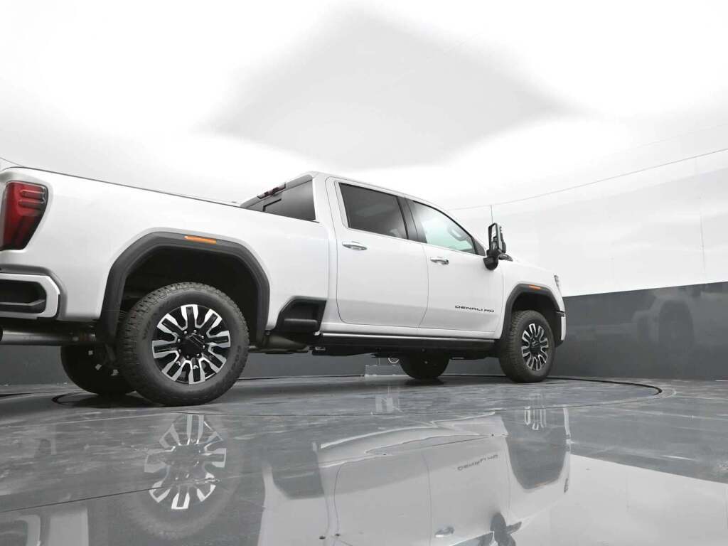 2025 GMC Sierra 2500HD Denali Ultimate