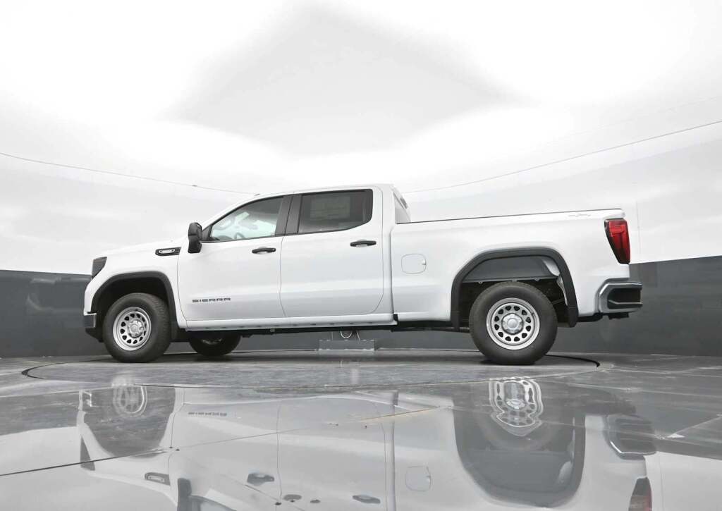 2025 GMC Sierra 1500 Pro