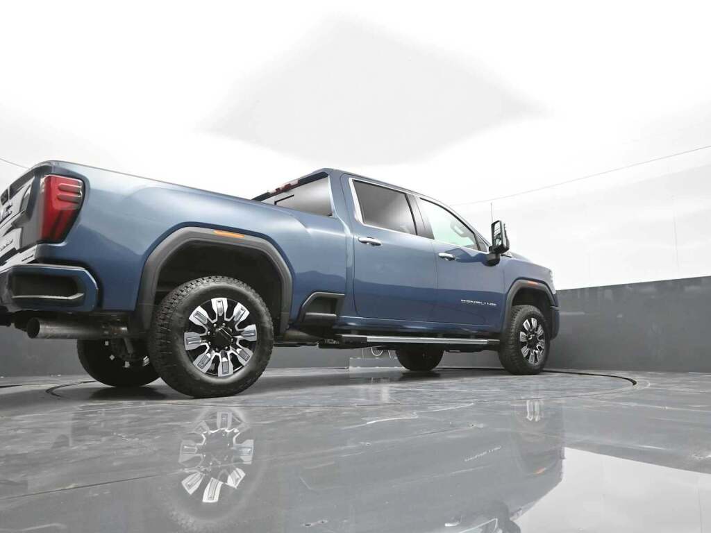 2025 GMC Sierra 2500HD Denali