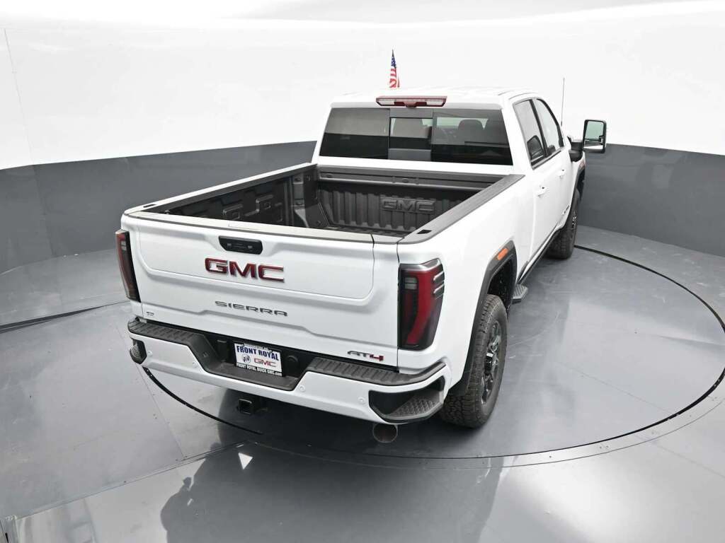 2025 GMC Sierra 2500HD AT4