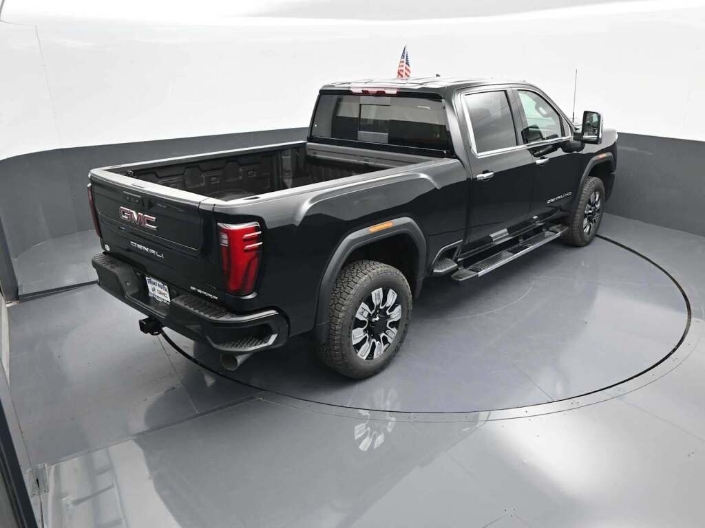 2025 GMC Sierra 2500HD Denali