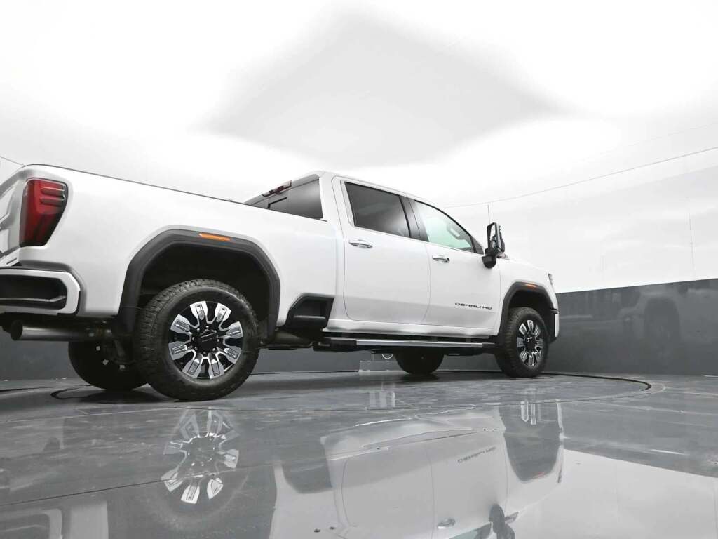 2025 GMC Sierra 2500HD Denali