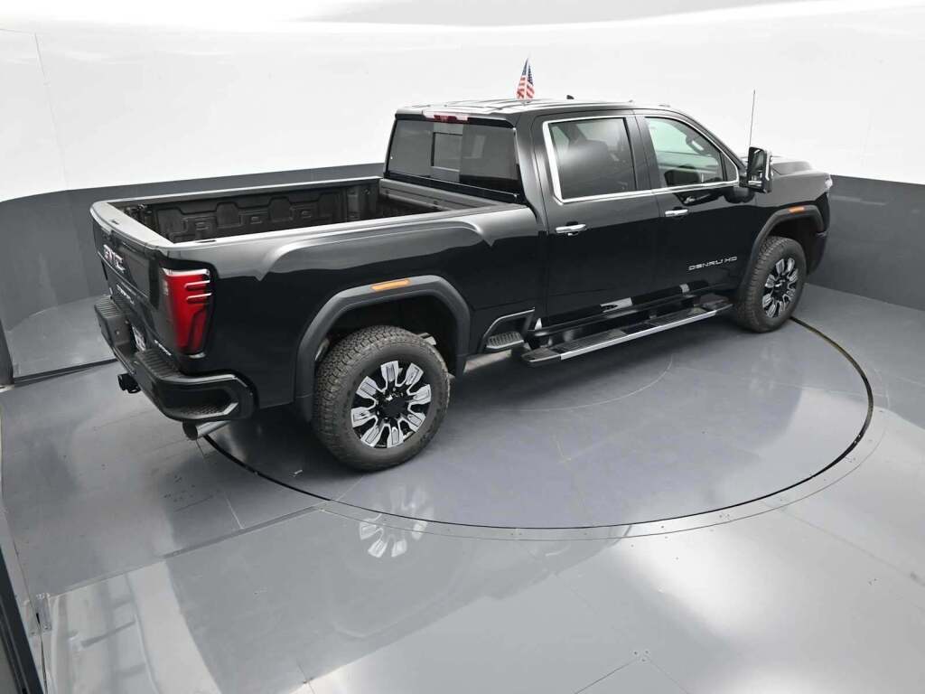 2025 GMC Sierra 2500HD Denali