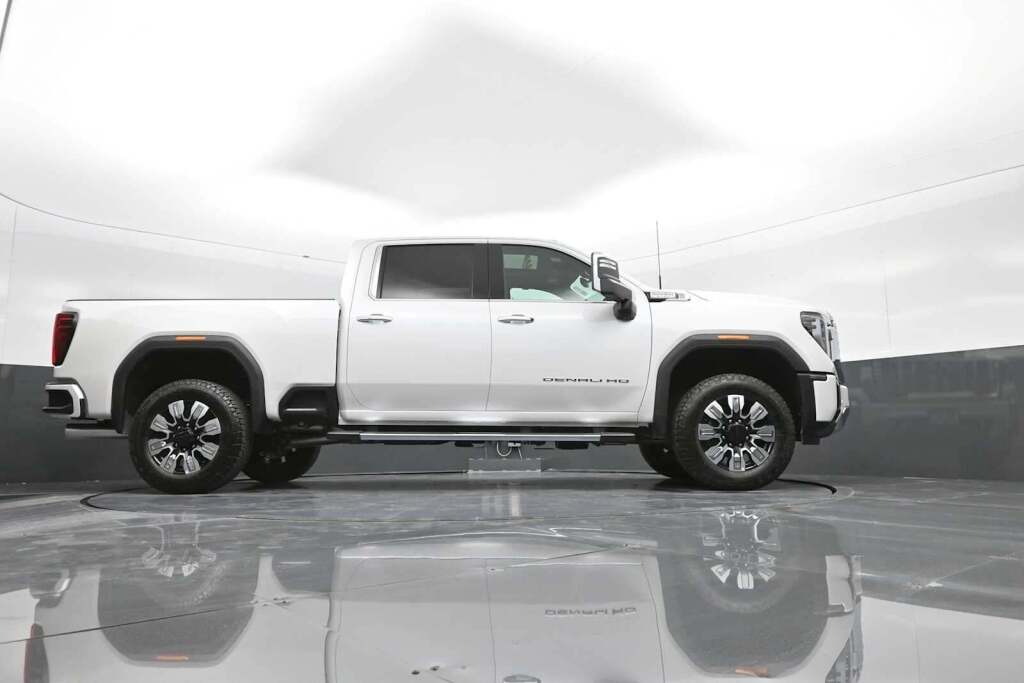 2025 GMC Sierra 2500HD Denali